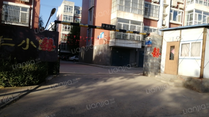 里仁小区外景图