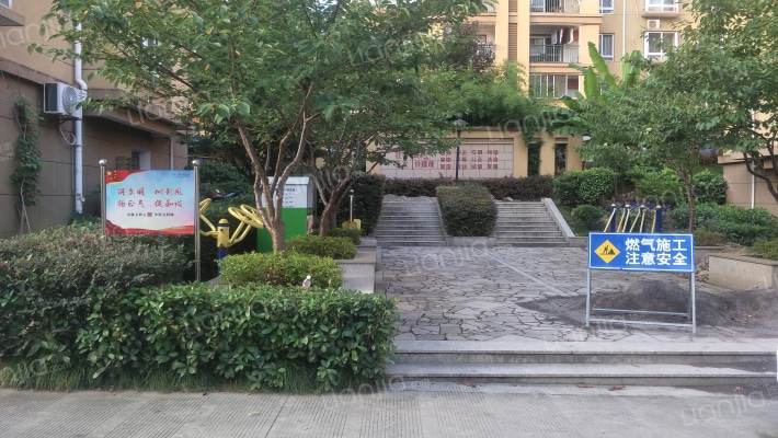 青山绿景苑外景图