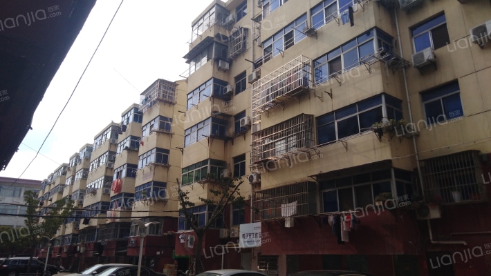 石字新村外景图