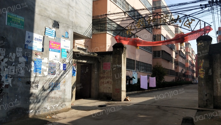 水利和谐小区外景图