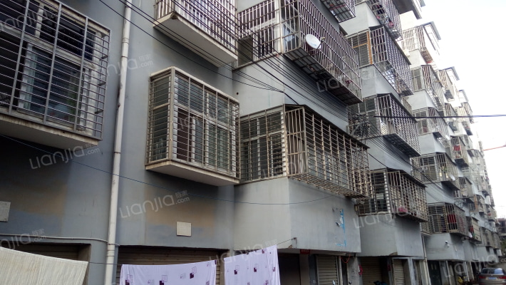 关爱家园外景图