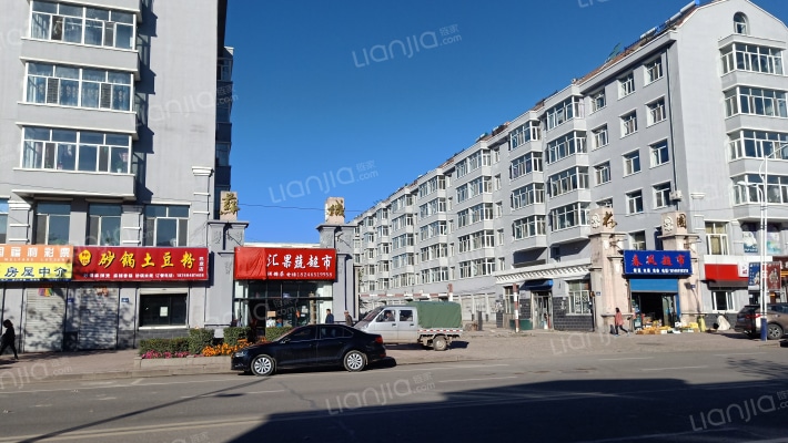 苏城花园外景图