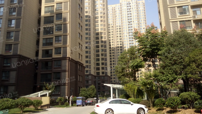 尚东第一城外景图