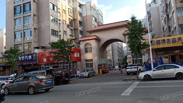 绿云花园外景图