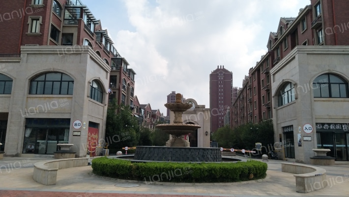 领秀花都外景图