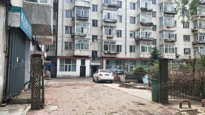 纪检家属楼外景图