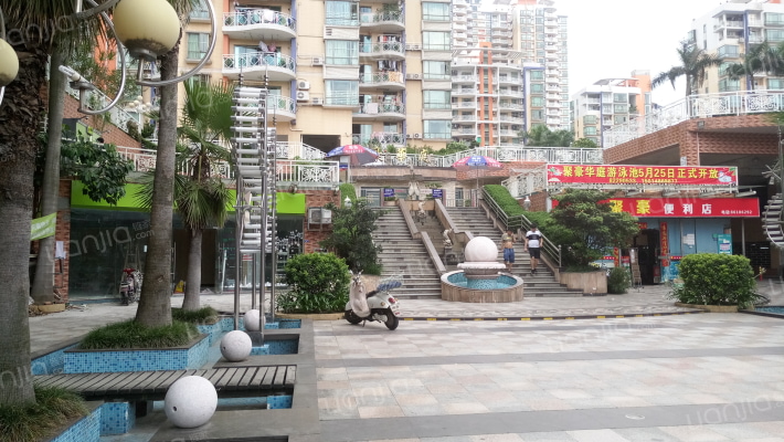 聚豪華庭外景图