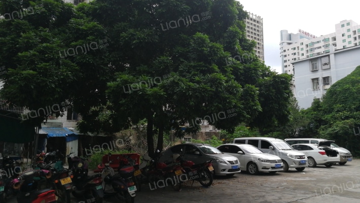 银通公寓外景图