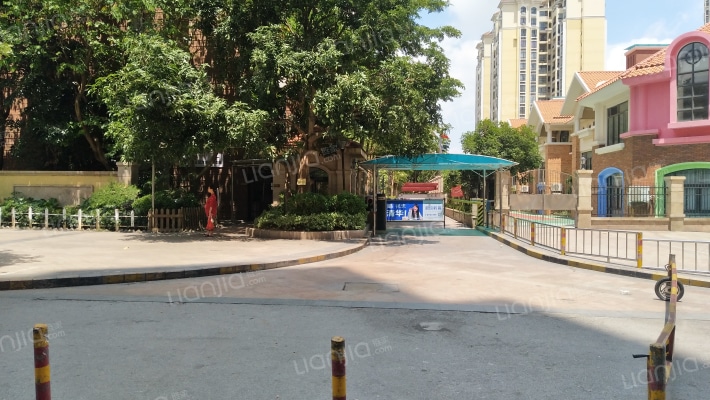 龙光普罗旺斯向日葵外景图