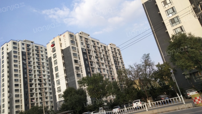 山水名苑外景图