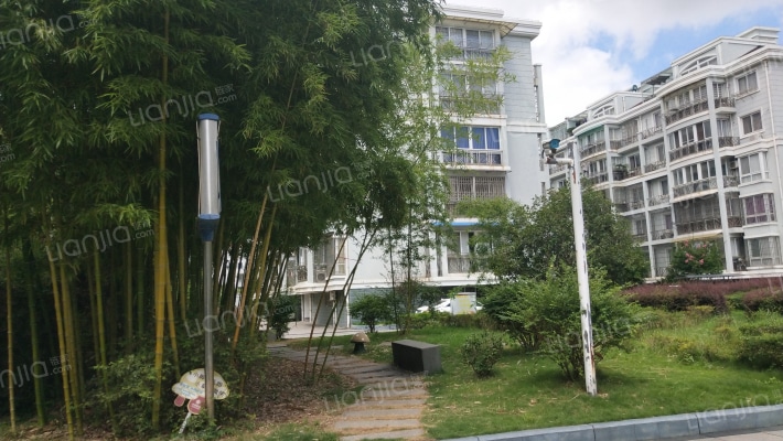 万江华庭外景图