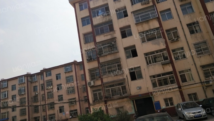 信亚小区外景图