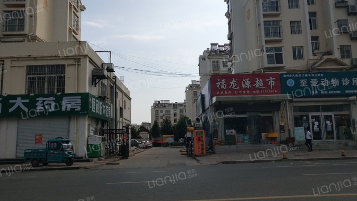 福龙园小区外景图