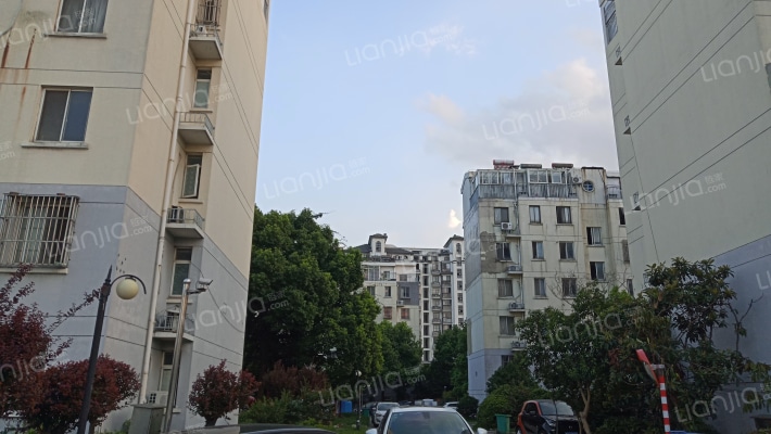 满庭芳花园外景图