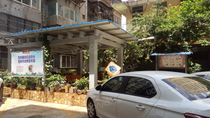 木槿花园外景图