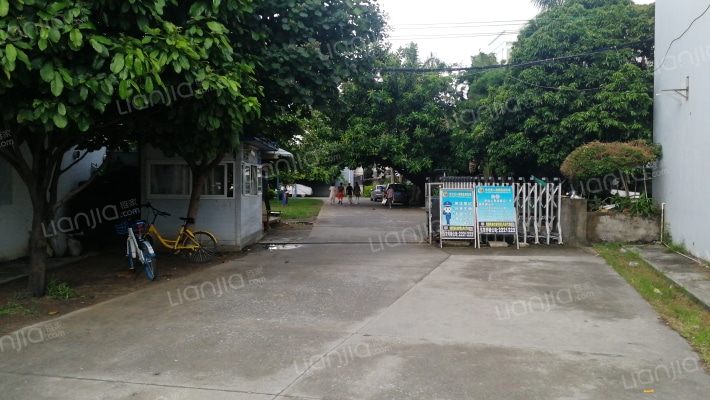 桥东翡翠园外景图