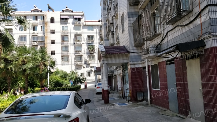 北虹社区粮贸三期外景图