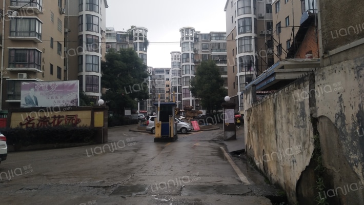 名流花园外景图