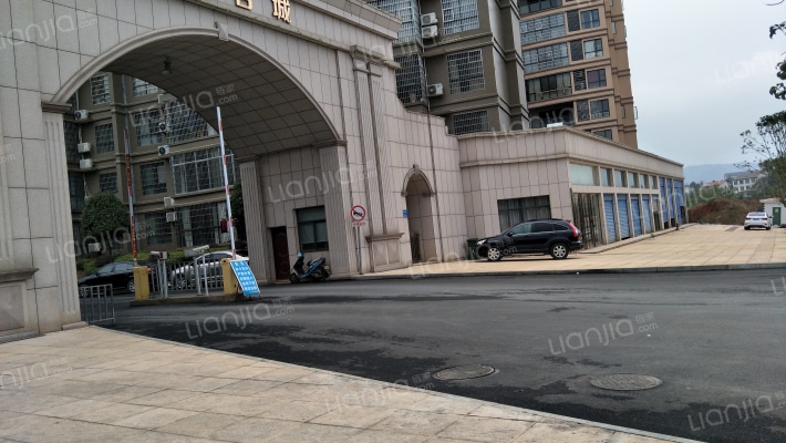 富豪名城外景图