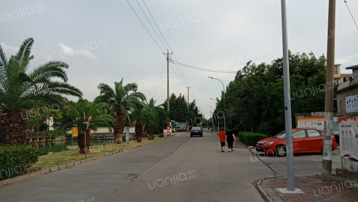 绿洲山语外景图