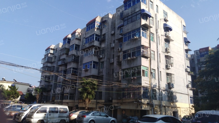 新宁花苑城外景图