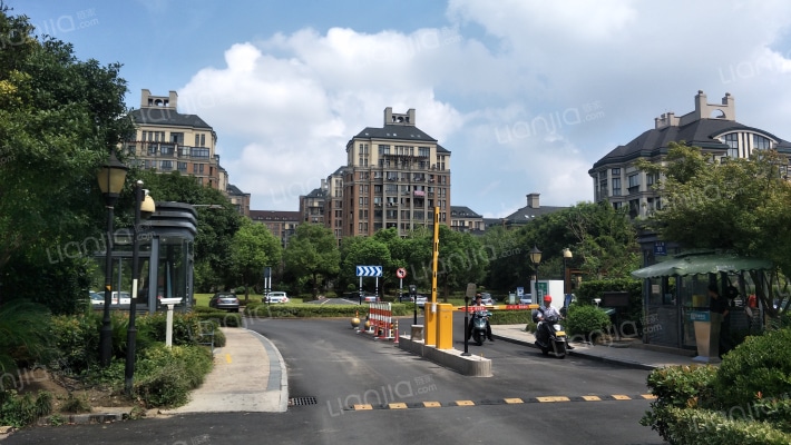 绿城西子湖畔居外景图