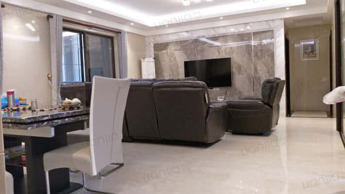 禅城绿地公馆 南北对流 采光充足_佛山朝安禅城绿地中心二手房推荐