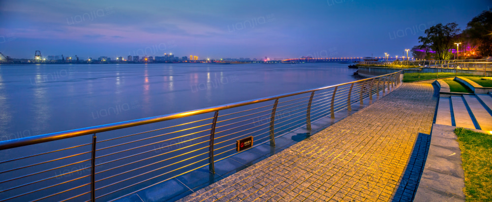 世茂璀璨滨江_南京世茂璀璨滨江楼盘详情(南京链家新房)