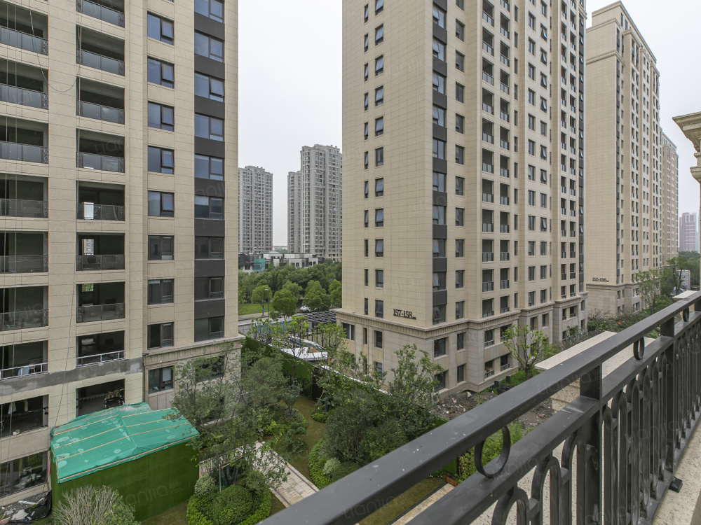 西郊金茂府相册