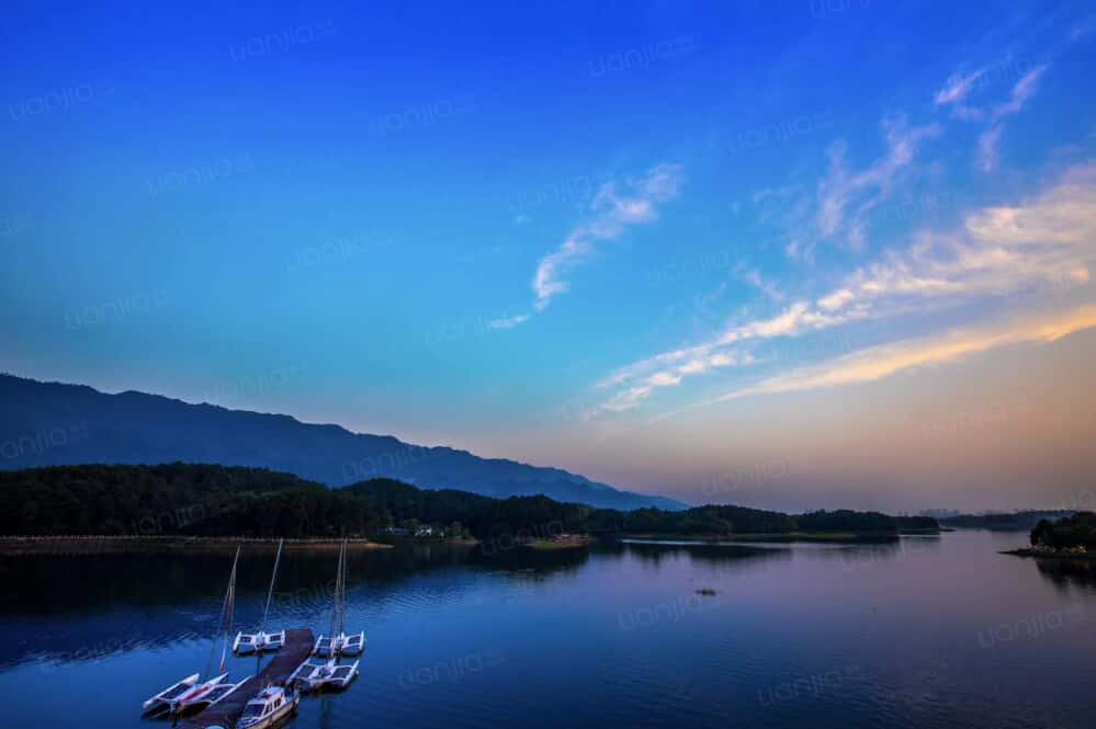 财信龙水湖健康生态城相册