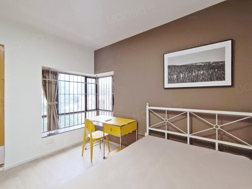 合租·骏逸苑 4居室 西卧