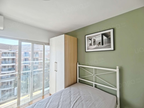 合租·南国奥园 4居室 东南卧