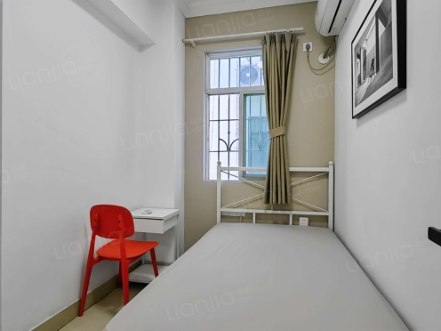 合租·泰景花园 4居室 东卧