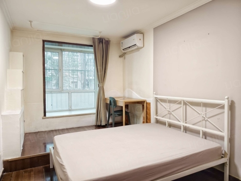 合租·新华联家园南区 4居室 北卧