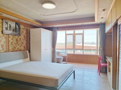 合租·西湖新村 4居室 南卧