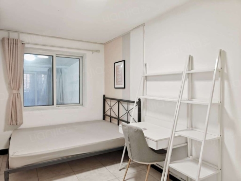 合租·向军北里 3居室 南卧