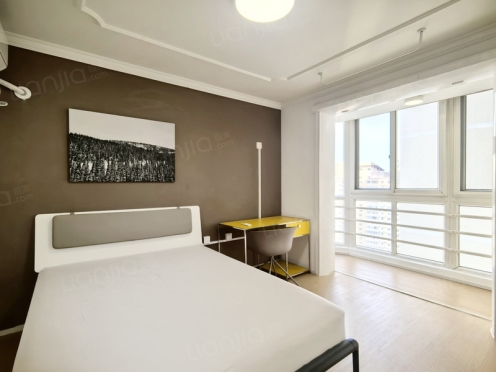 合租·富华家园 3居室 南卧