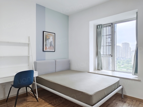 合租·天空城 3居室 西卧