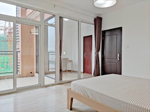 合租·比华利国际城一期 3居室 南卧