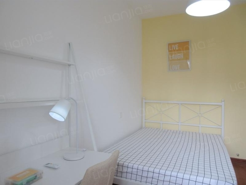 合租·左岸花都 4居室 北卧