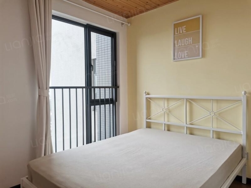 合租·优品道四期曦岸 4居室 北卧