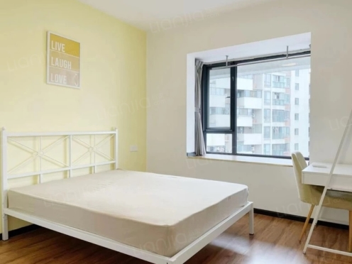 合租·白兰地 4居室 东卧