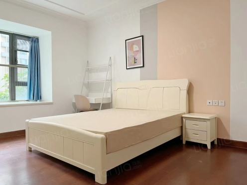 合租·恒大天府半岛二期 4居室 东卧