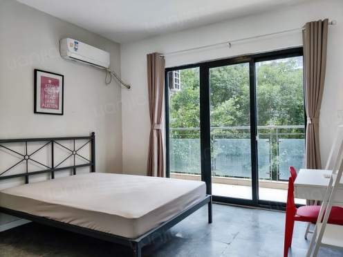 合租·领馆区1号 4居室 南卧