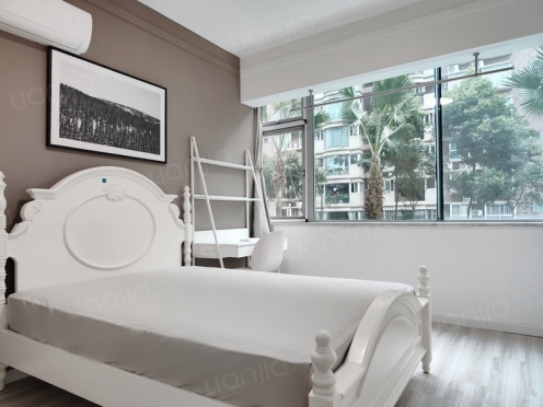 合租·凯莱国际寓所 3居室 东卧