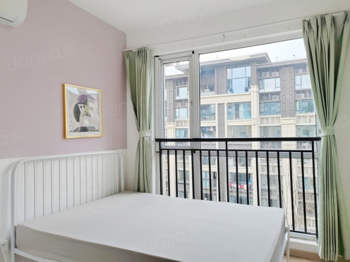 合租·新希望锦悦楠庭 5居室 北卧