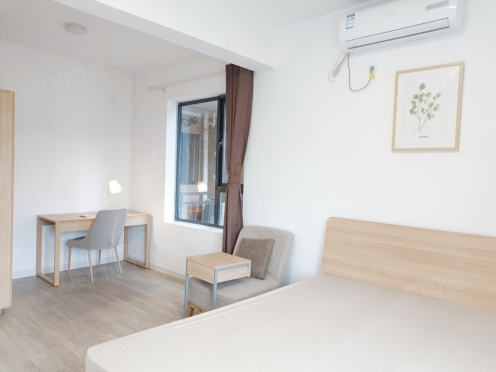 合租·滨江琉森 4居室 东南卧