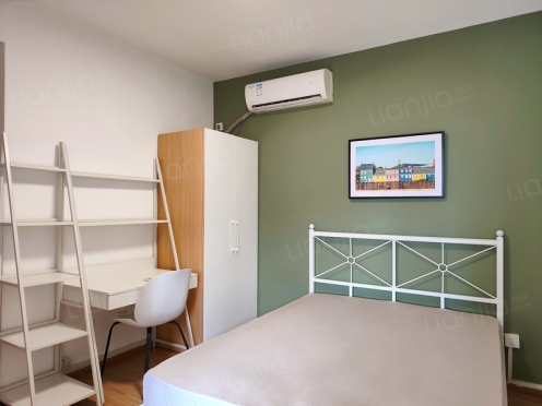 合租·龙湖三千里A区一期 3居室 南卧