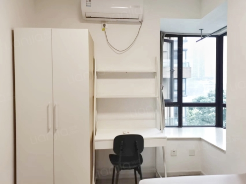 合租·华润凤凰城一期 4居室 南卧