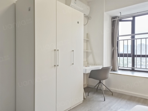 合租·香月湖 5居室 东卧